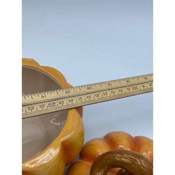 Ceramic Holiday Scalloped Orange Pumpkin Bowl with Lid/Candy Dish/Horderves/Smal - Picture 5 of 6